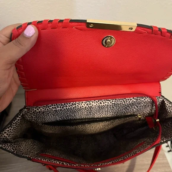 Red backpack purse - Picture 4 of 8